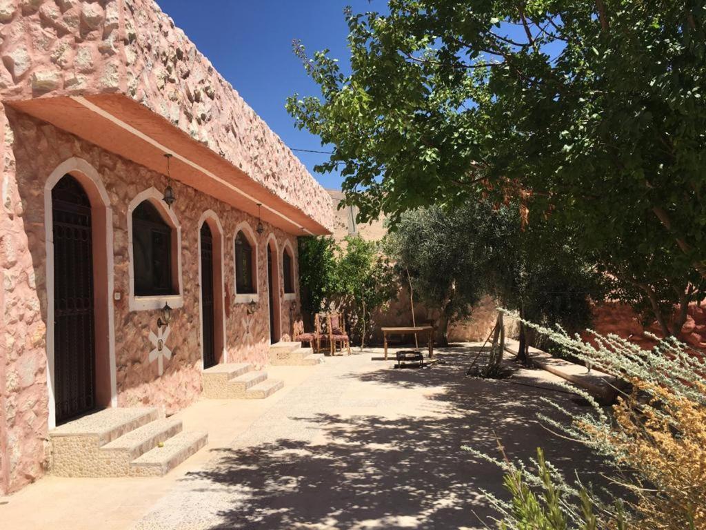 Guest House Attallah Wadi Musa Exterior photo